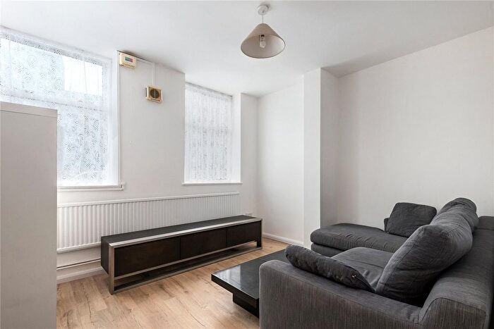 2 Bedroom Flat To Rent In Marion Court, Tooting High Street, London, SW17