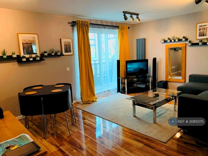 2 Bedroom Flat To Rent In Hawkhill Close, Edinburgh, EH7