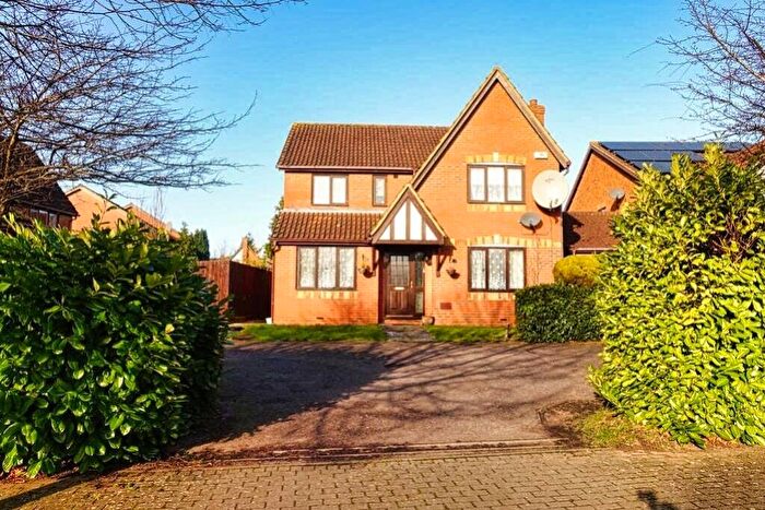 4 Bedroom Detached House For Sale In Egerton Gate, Shenley Brook End, Milton Keynes, MK5