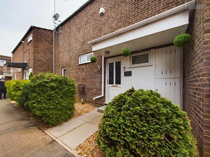 3 Bedroom Terraced House For Sale In Willonholt, Peterborough, PE3