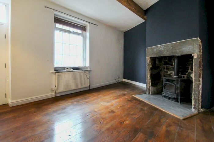 2 Bedroom House To Rent In Green End Road, Keighley, BD20
