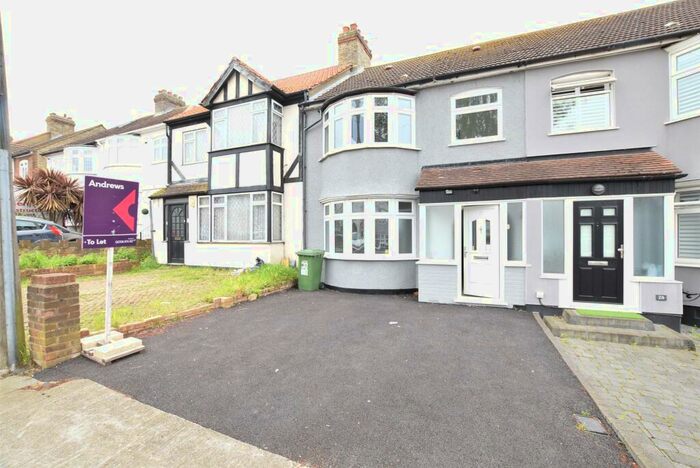3 Bedroom Terraced House To Rent In Marshalls Drive, Romford, RM1