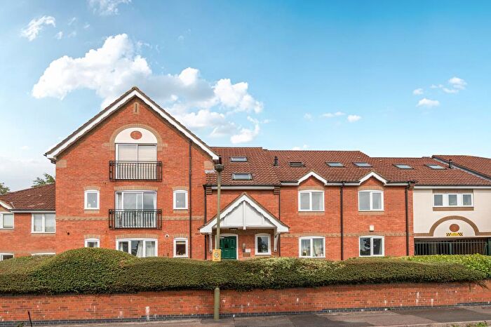 2 Bedroom Flat For Sale In Cowley, East Oxford, OX4