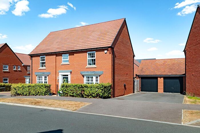 5 Bedroom Detached House For Sale In Faulkner Gardens, Marston Moretaine, MK43