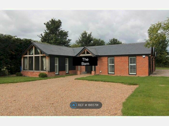 4 Bedroom Detached House To Rent In The Straight Mile, Shurlock Row, RG10