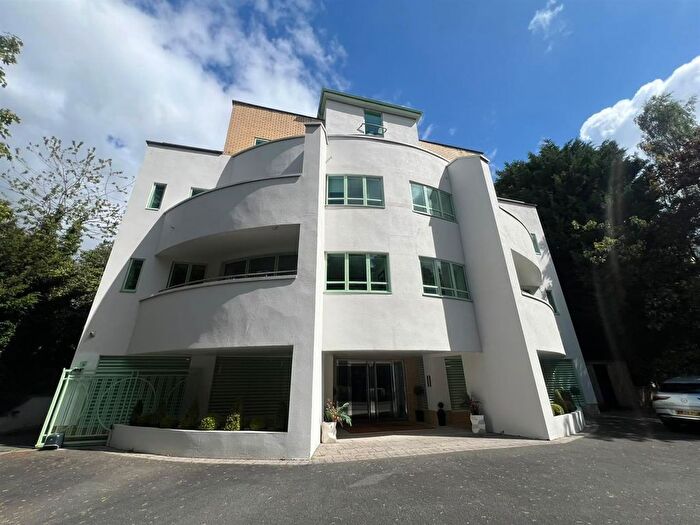 3 Bedroom Flat To Rent In Cornhill, Park Road, Bowdon, WA14