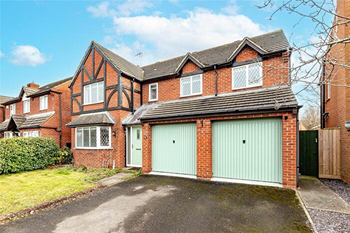 5 Bedroom Detached House For Sale In Westwater Way, Didcot, Oxfordshire, OX11