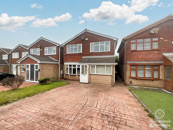 5 Bedroom Detached House For Sale In Leander Drive, Rochdale, OL11