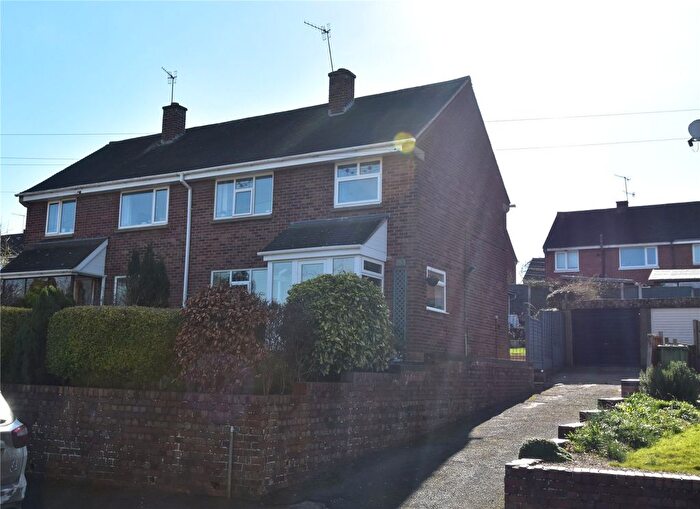 3 Bedroom Semi-Detached House For Sale In Winslow Avenue, Droitwich, Worcestershire, WR9