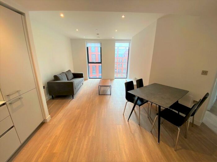 2 Bedroom Apartment To Rent In Manchester New Square, Whitworth Street Manchester, M1