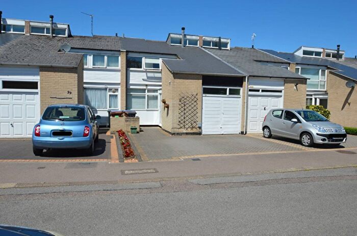 3 Bedroom Terraced House To Rent In Herns Lane, Welwyn Garden City, AL7