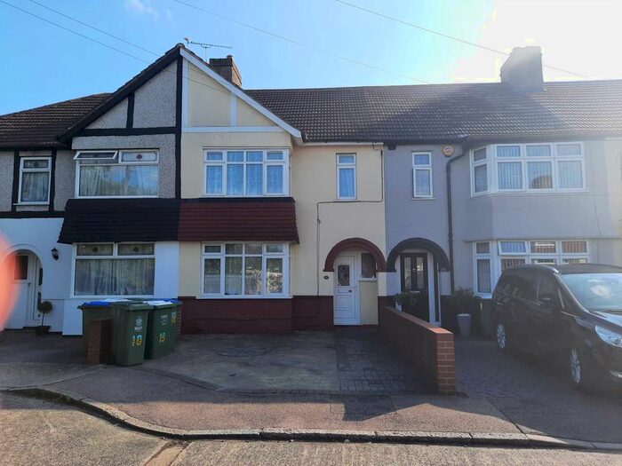 3 Bedroom Property To Rent In Northumberland Close, Northumberland Heath, DA8