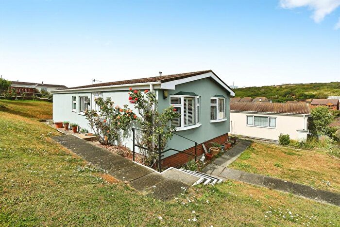 2 Bedroom Park Home For Sale In Court Farm Road, Newhaven, BN9