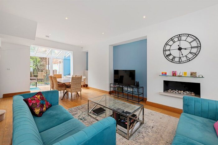 3 Bedroom Terraced House To Rent In Addison Avenue, London, W11