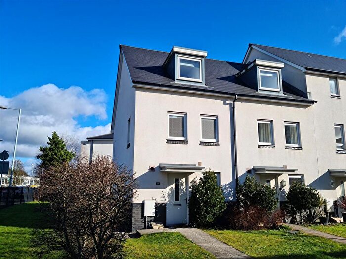 4 Bedroom End Of Terrace House To Rent In Minotaur Way, Pentrechwyth, SA1