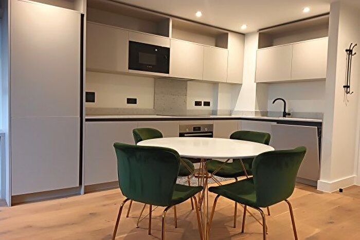 Studio To Rent In Irene House, London, SW12