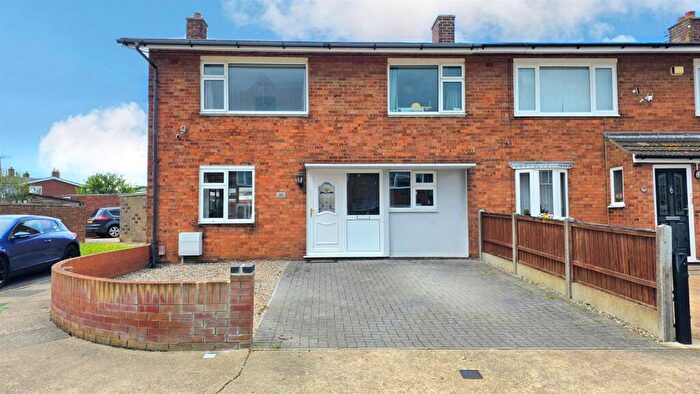 3 Bedroom End Of Terrace House For Sale In Brasenose Avenue, Gorleston, Great Yarmouth, NR31