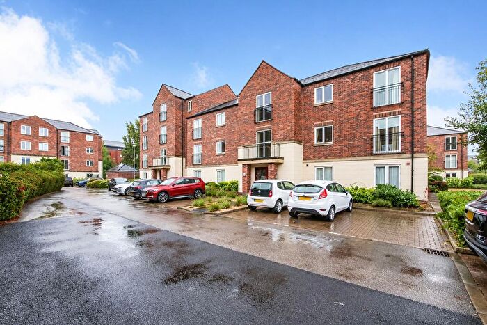 2 Bedroom Flat For Sale In Elvington Terrace, York, YO10