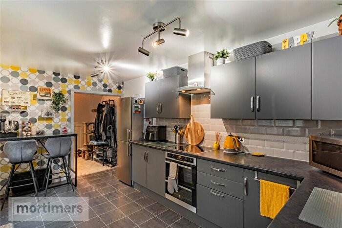 3 Bedroom End Of Terrace House For Sale In Harwood Lane, Great Harwood, Blackburn, Lancashire, BB6