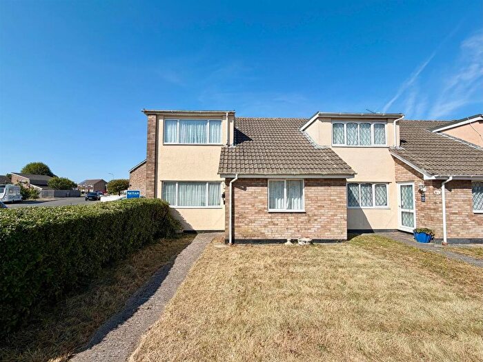 2 Bedroom End Of Terrace House For Sale In Tavistock Road, Worle - No Chain!, BS22