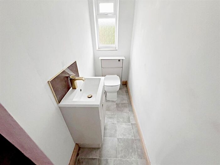 2 Bedroom Detached Bungalow For Sale In St. Lukes Grove, Humberston, Grimsby, N.E. Lincs, DN36