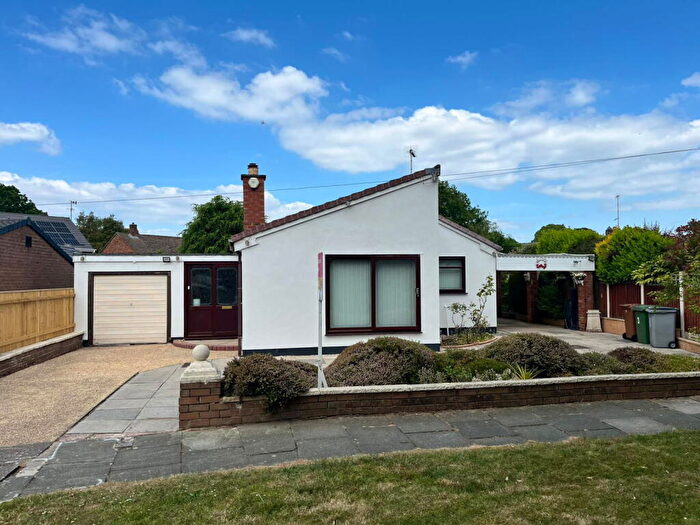 3 Bedroom Detached Bungalow For Sale In Oakridge Road, Spital, CH62