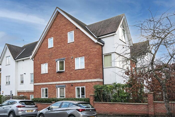 1 Bedroom Flat To Rent In Worple Road, London, SW19