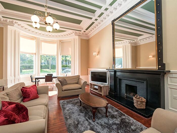 2 Bedroom Flat To Rent In Learmonth Terrace, Edinburgh, EH4