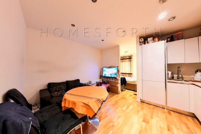 Studio For Sale In Carnegie House, Peterborough Road, Harrow On The Hill, HA1