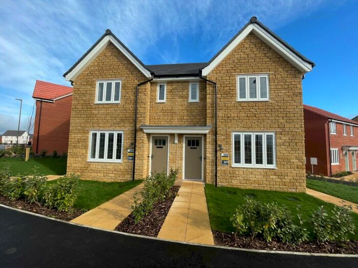 3 Bedroom Semi-Detached House To Rent In Proctor Way, Faringdon, Oxfordshire, SN7