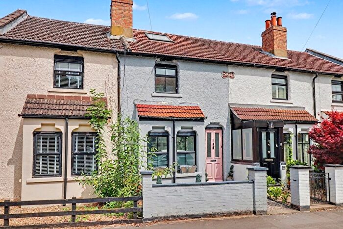 3 Bedroom Terraced House For Sale In Thames Street, Walton-On-Thames, KT12