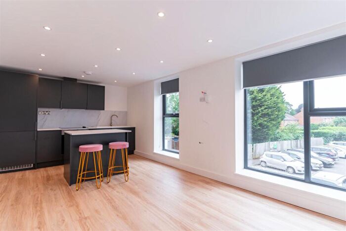 1 Bedroom Apartment To Rent In Stratford Road, Solihull, B90