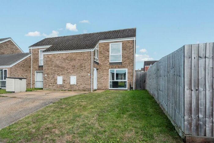 3 Bedroom End Of Terrace House To Rent In Whitewood Walk, Raf Lakenheath, Brandon, IP27