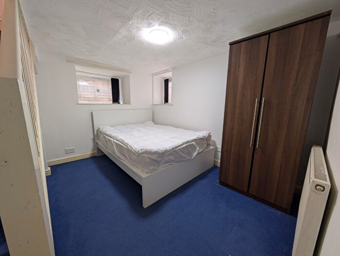 1 Bedroom Flat To Rent In , Granville Road, Manchester, Greater Manchester, M14