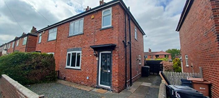 3 Bedroom Semi-Detached House To Rent In Skelton Road, Leeds, West Yorkshire, Uk, LS9