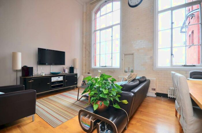 2 Bedroom Flat To Rent In Bow Quarter, Bow, London, E3