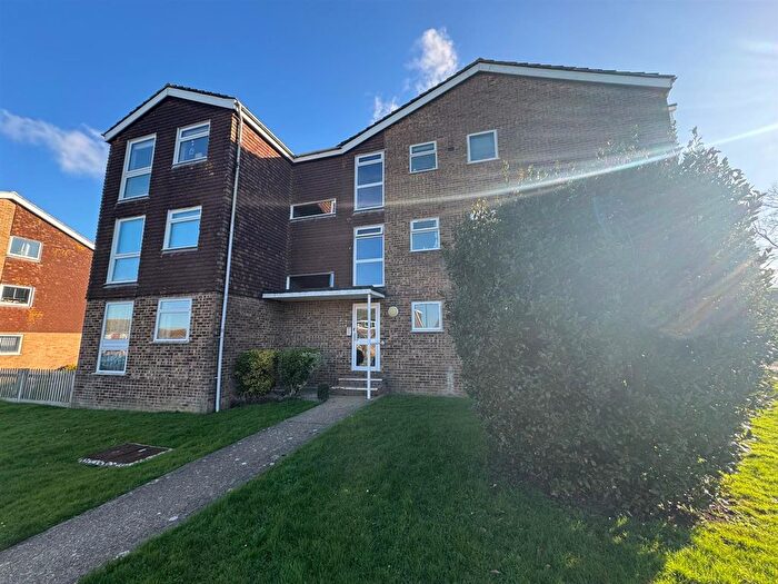 Studio To Rent In Towers Road, Upper Beeding, BN44