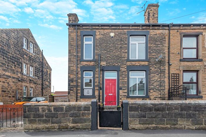 2 Bedroom Terraced House To Rent In Springfield Lane, Morley, LS27