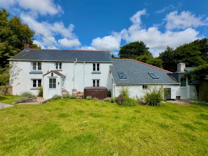 3 Bedroom Detached House For Sale In Withielgoose Mills, PL30