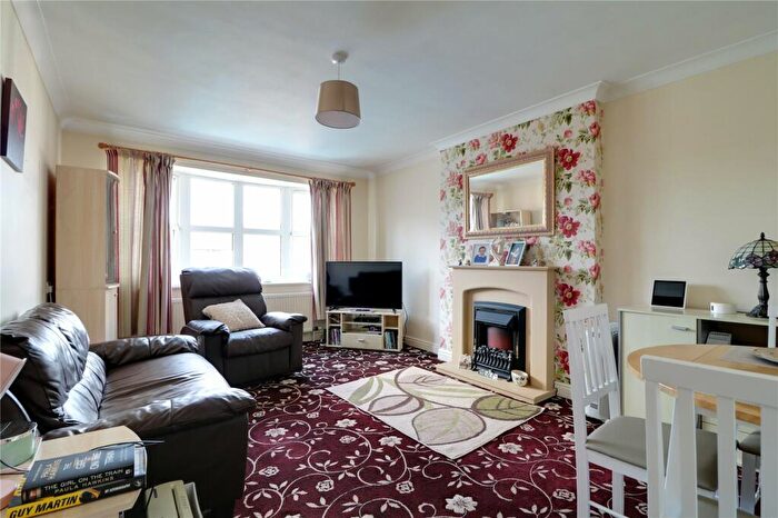 2 Bedroom Bungalow For Sale In Kingsdale, Scunthorpe, Lincolnshire, DN17