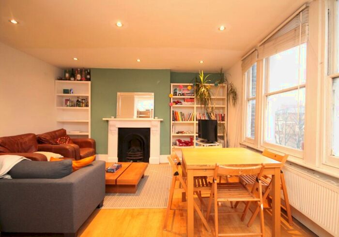 4 Bedroom Flat To Rent In Hillmarton Road, Islington, N7