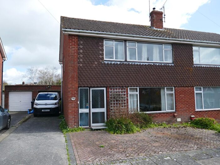 3 Bedroom Detached House For Sale In Christopher Close, Yeovil, BA20