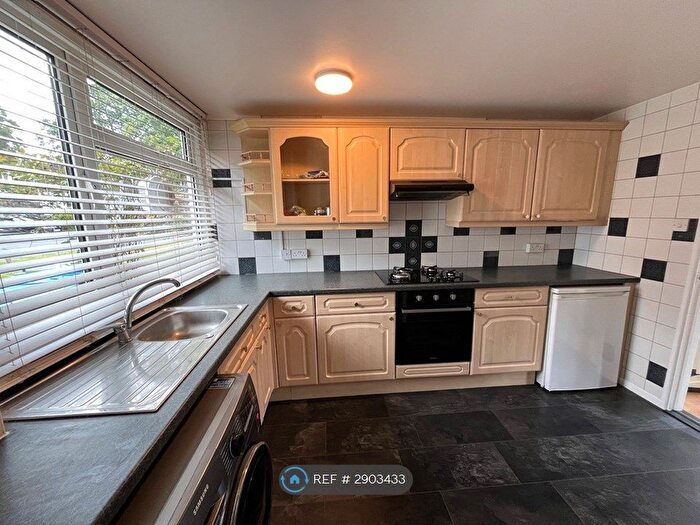 2 Bedroom Terraced House To Rent In Arnheim Close, Southampton, SO16