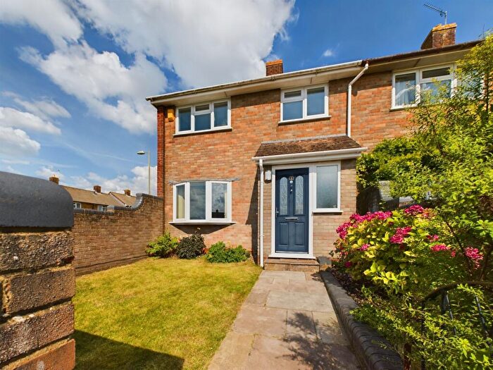 3 Bedroom End Of Terrace House To Rent In Stag Hill, South Ham, Basingstoke, RG22