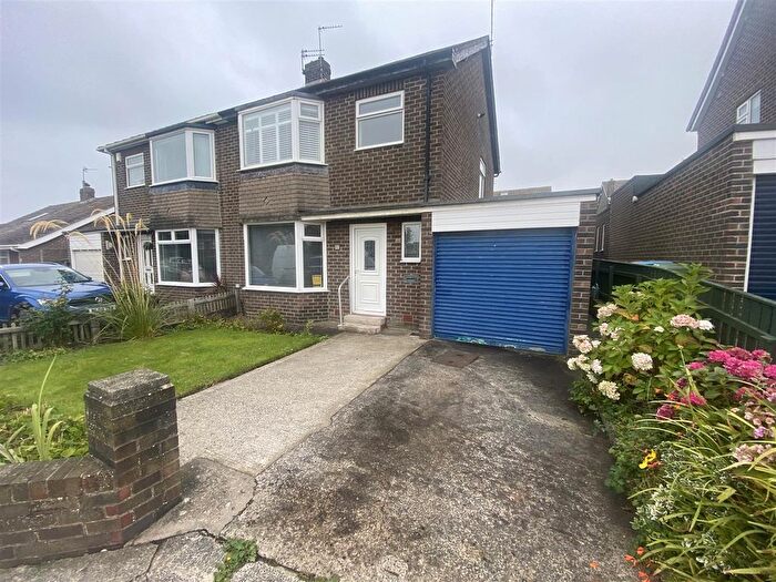 3 Bedroom Semi-Detached House For Sale In Derwent Road, Seaton Sluice, Whitley Bay, NE26