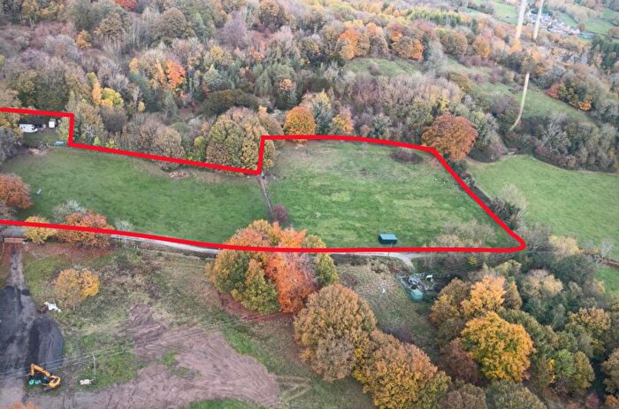 Land For Sale In Land And Stables, Gin Lane, Overton, S45