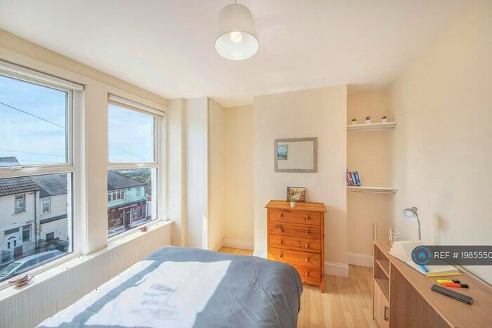 6 Bedroom Terraced House To Rent In Milner Road, Brighton, BN2