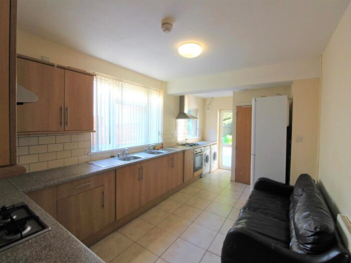 1 Bedroom House To Rent In Colum Road, Cathays, Cardiff, CF10