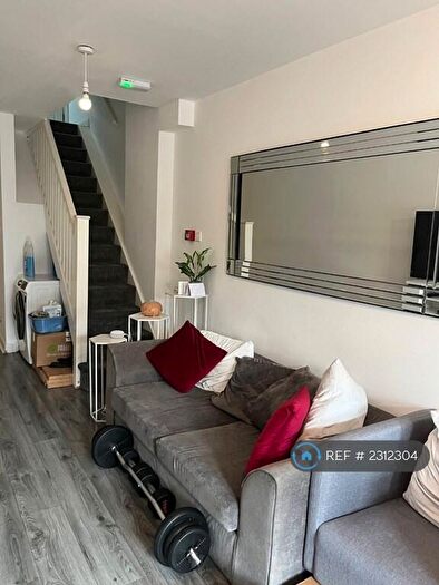 1 Bedroom Flat To Rent In Northumberland Avenue, Welling, DA16
