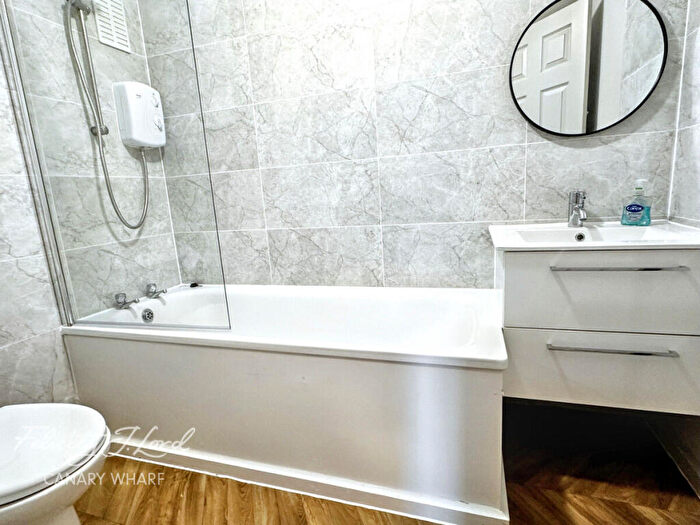 1 Bedroom Apartment To Rent In Abbott Road, London, E14